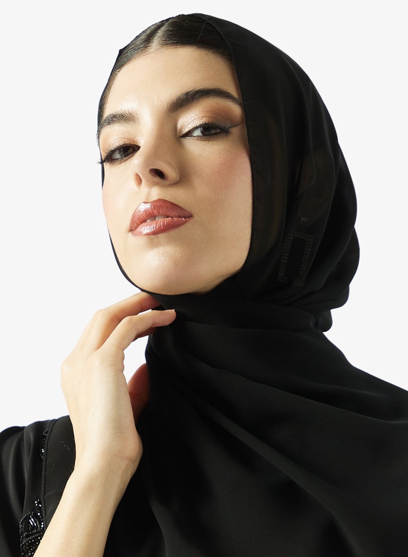 هيا كلوزيت عباية سوداء مطرزة مع شيلة - Image 5
